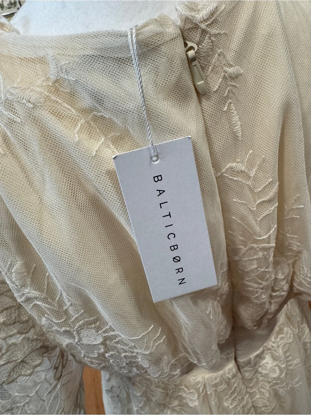 Baltic Born Clarissa Lace Vintage Cream Midi Dress size medium NWT - Picture 6 of 9
